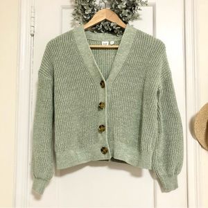 Gap sage green knit cropped cardigan size M